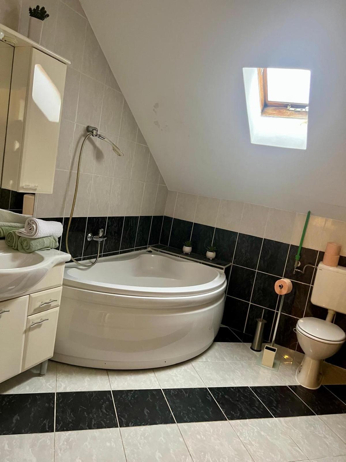 Guest House Ruza Tenja Екстер'єр фото